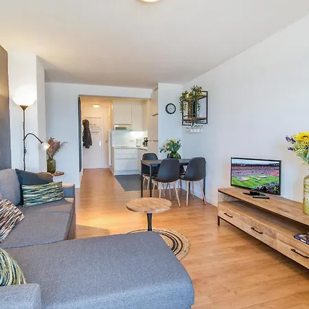 1 Bedroom Front In * Ostend